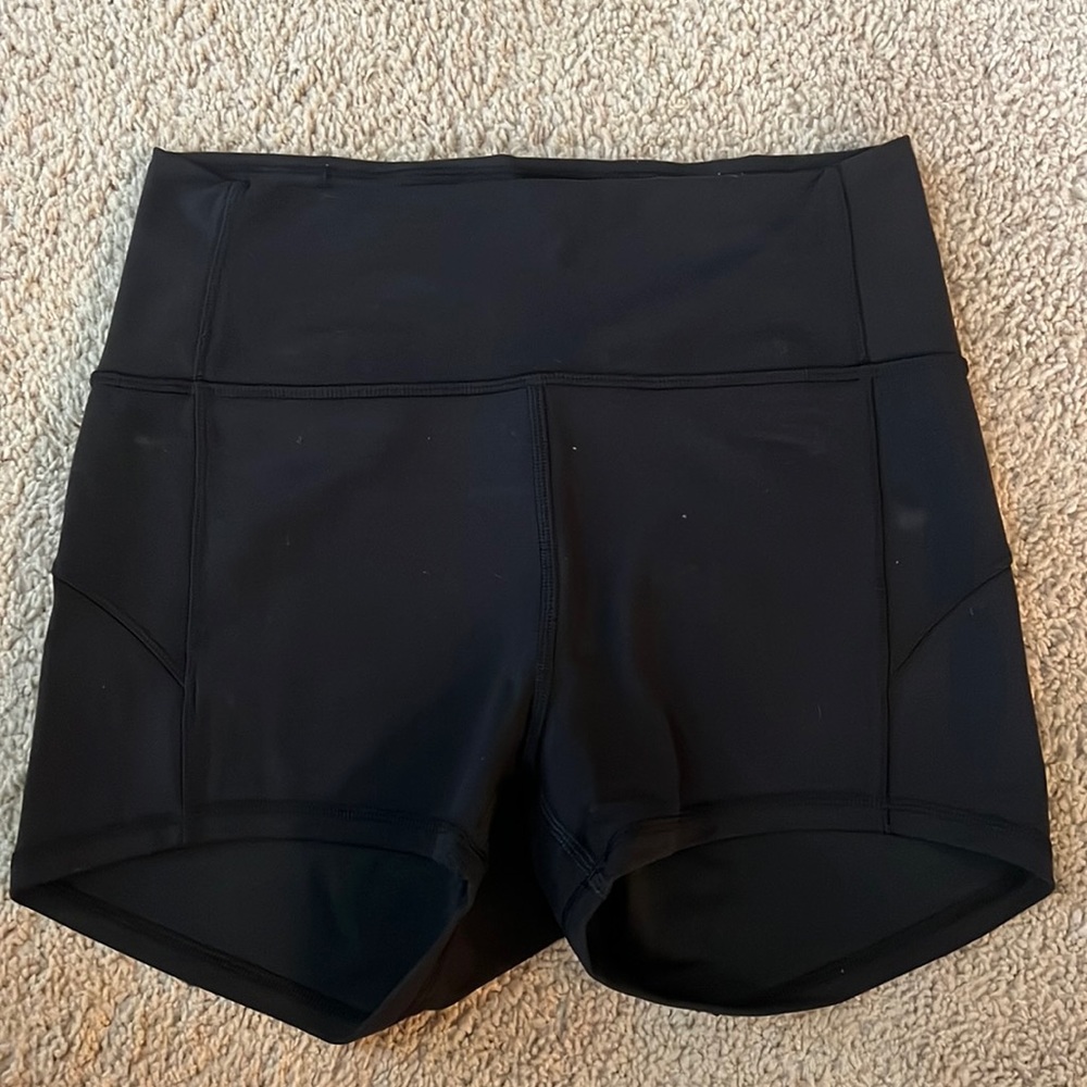 Lululemon Women’s Spandex Shorts Size 6